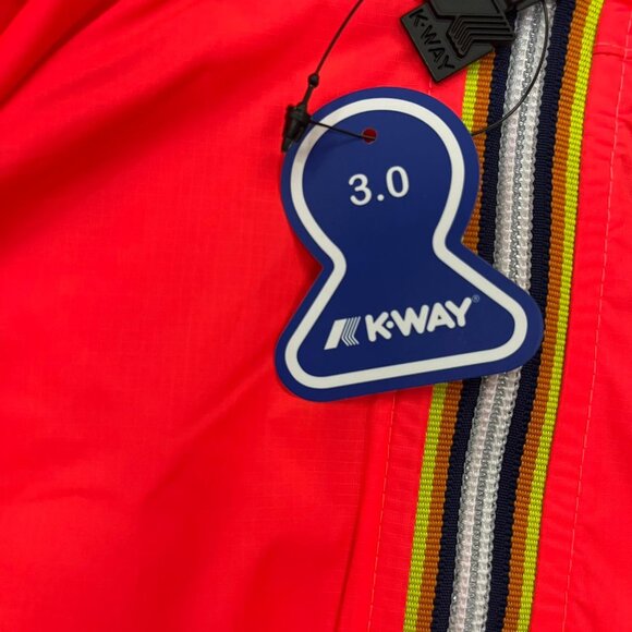 NWT K-Way - Picture 4 of 5